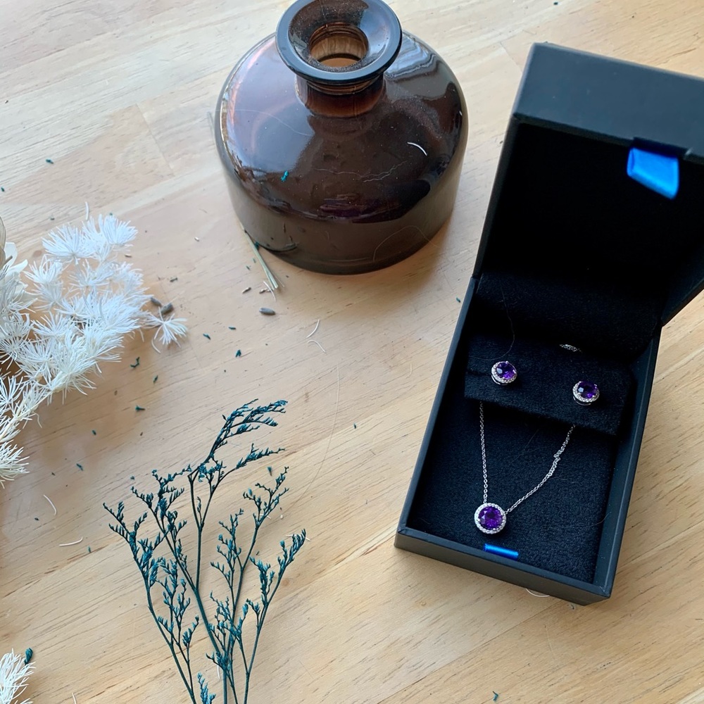 ✨Amethyst necklace and earrings set✨